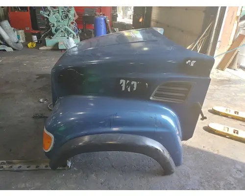 MACK CL713 Hood