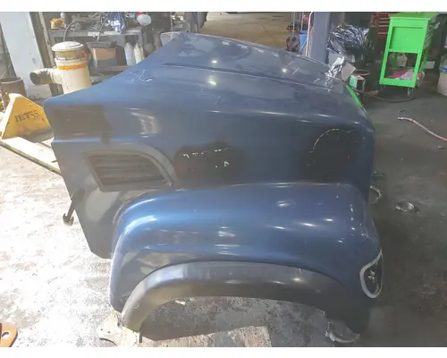MACK CL713 Hood