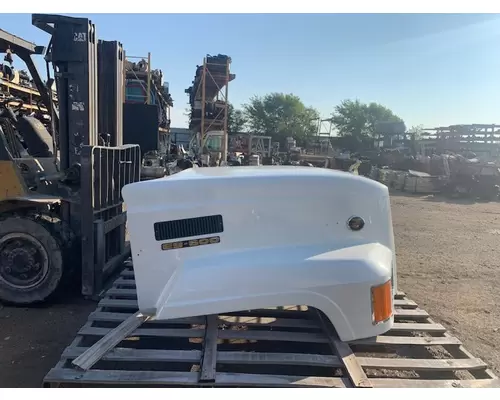 MACK CL713 Hood