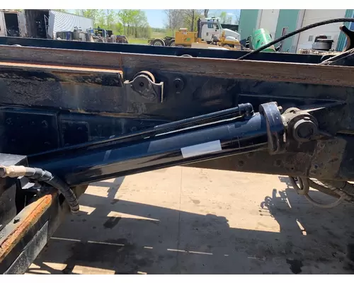 MACK CL713 Hydraulic PistonCylinder