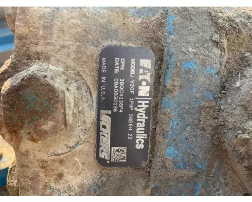 MACK CL713 Power Steering Pump