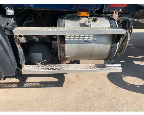 MACK CL713 Step