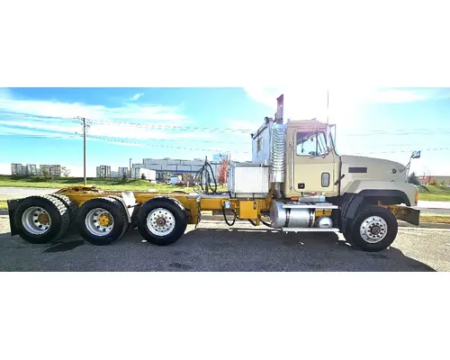MACK CL713 Used Trucks