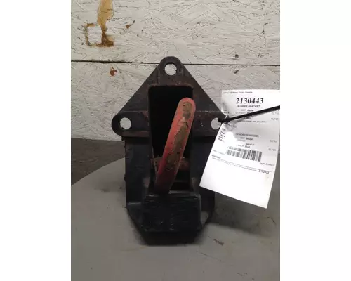 MACK CL733 BUMPER BRACKET