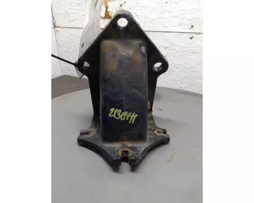 MACK CL733 BUMPER BRACKET