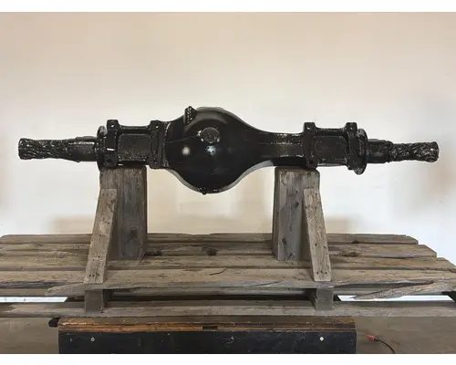 MACK CRD150 Axle Housing (Front)