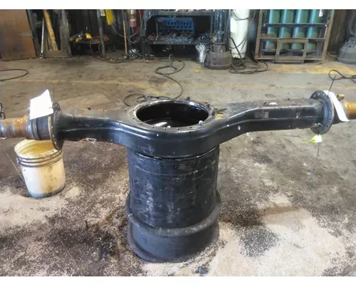 MACK CRD151 AXLE HOUSING, REAR (REAR)