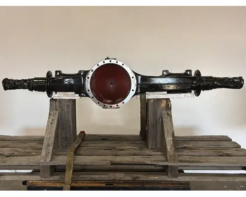 MACK CRD92 Axle Housing (Front)
