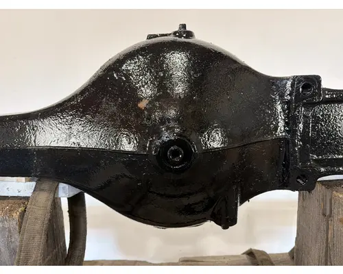 MACK CRD92 Axle Housing (Front)