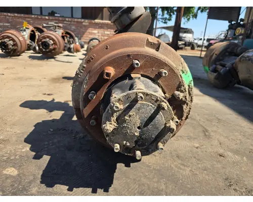 MACK CRD93 Axle Housings (Rear)