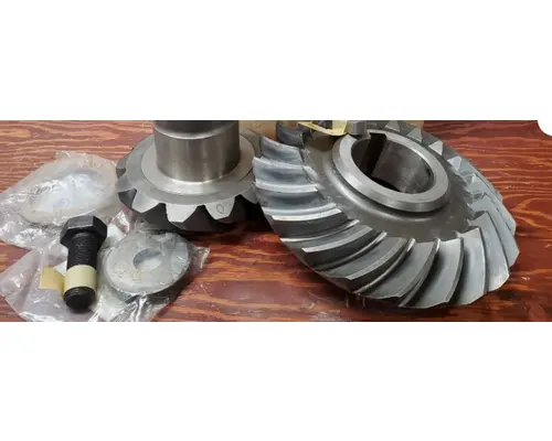MACK CRD93 DIFFERENTIAL PARTS