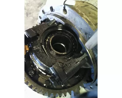 MACK CRDPC92R417 DIFFERENTIAL ASSEMBLY FRONT REAR