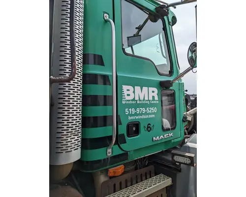 MACK CT813 Cab Mount