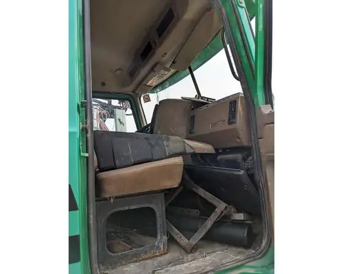 MACK CT813 Cab Mount