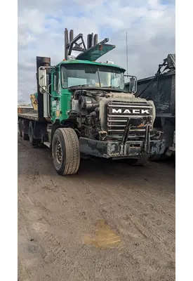 MACK CT813 Complete Vehicle