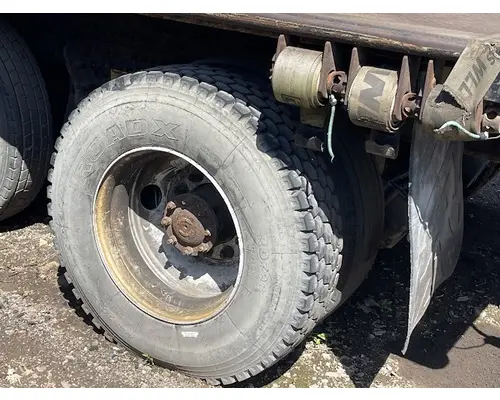 MACK CT813 Complete Vehicle