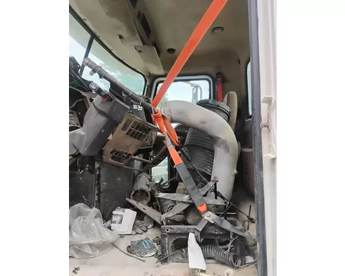 MACK CTP713 Cab