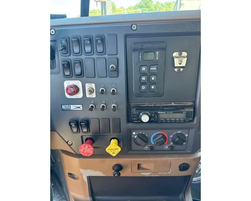 MACK CTP713 Complete Vehicle