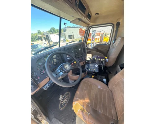 MACK CTP713 Complete Vehicle