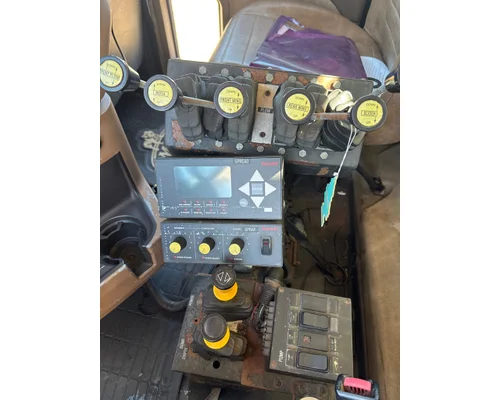 MACK CTP713 Complete Vehicle
