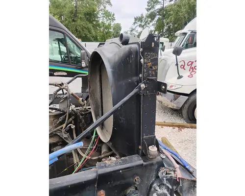 MACK CTP713 Radiator