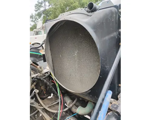 MACK CTP713 Radiator