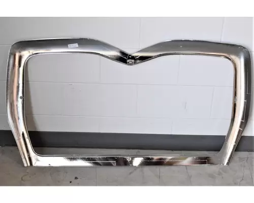 MACK CV Series Grille