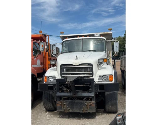 MACK CV712 Complete Vehicle