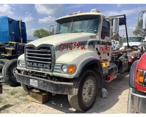 MACK CV713 GRANITE CAB CLIP