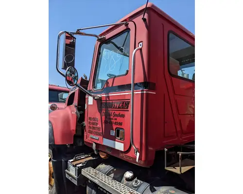 MACK CV713 GRANITE Cab Mount