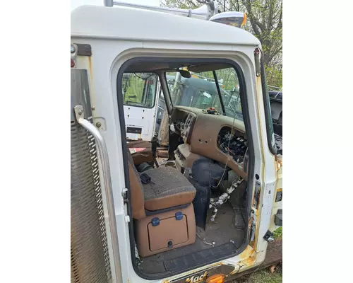 MACK CV713 GRANITE Cab