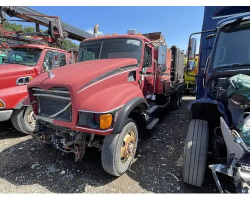 MACK CV713 GRANITE Complete Vehicle