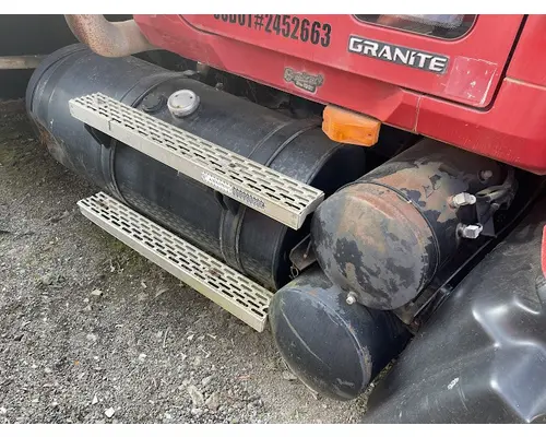 MACK CV713 GRANITE Complete Vehicle