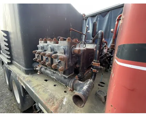 MACK CV713 GRANITE Complete Vehicle