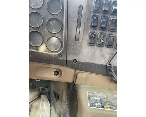 MACK CV713 GRANITE Complete Vehicle