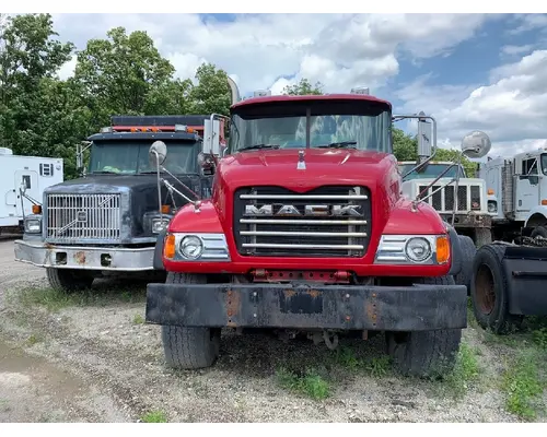 MACK CV713 GRANITE Complete Vehicle