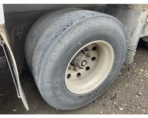 MACK CV713 GRANITE Complete Vehicle