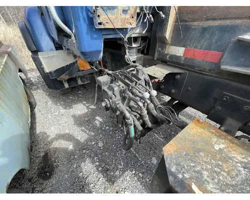 MACK CV713 GRANITE Complete Vehicle