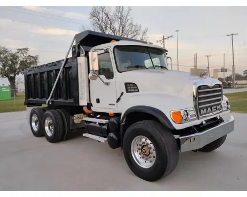 MACK CV713 GRANITE Complete Vehicle
