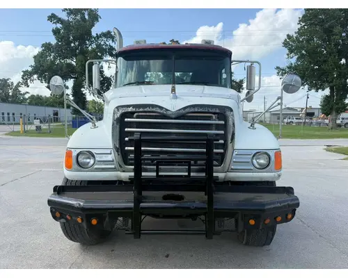 MACK CV713 GRANITE Complete Vehicle
