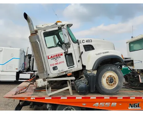 MACK CV713 GRANITE Complete Vehicle
