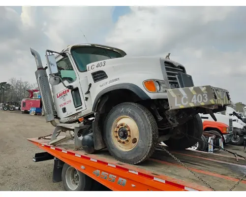 MACK CV713 GRANITE Complete Vehicle