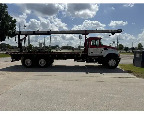 MACK CV713 GRANITE Complete Vehicle