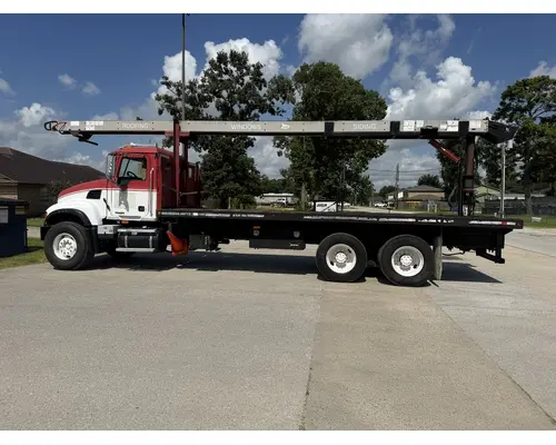 MACK CV713 GRANITE Complete Vehicle