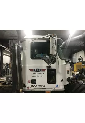 MACK CV713 GRANITE Door Assembly, Front