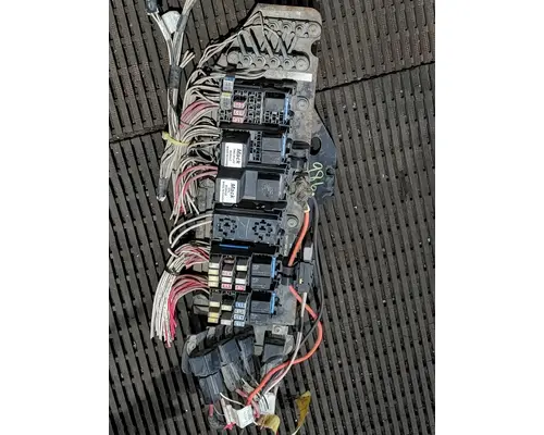 MACK CV713 GRANITE Fuse Box