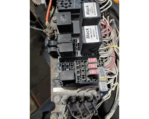 MACK CV713 GRANITE Fuse Box