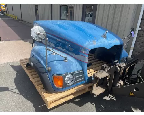 MACK CV713 GRANITE Hood