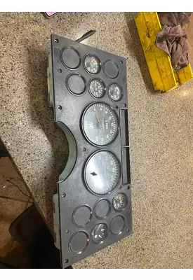 MACK CV713 GRANITE Instrument Cluster