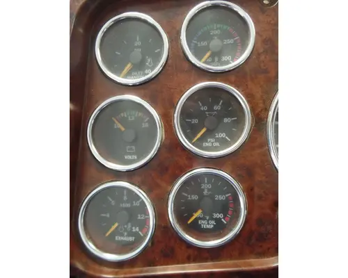 MACK CV713 GRANITE Instrument Cluster